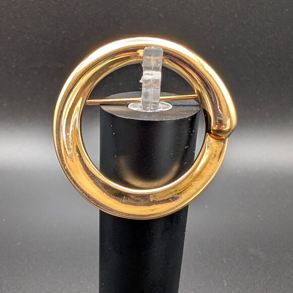 Monet Jewelry - Monet Swirling Brooch in Gold Tones - Vintage